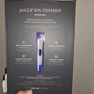 Andis ProClip Ion Trimmer - Blue and White